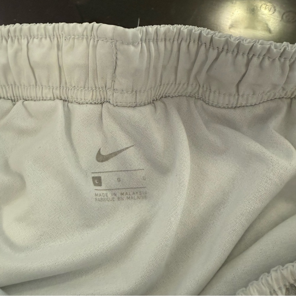 Nike shorts - Picture 3 of 3